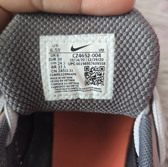 Nike AIR MAX Genome  Gray and Orange Sneakers - Picture 9 of 12